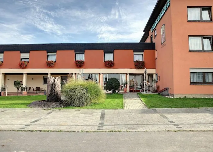 Hirschberg 2* Hirschberg an der Bergstraße